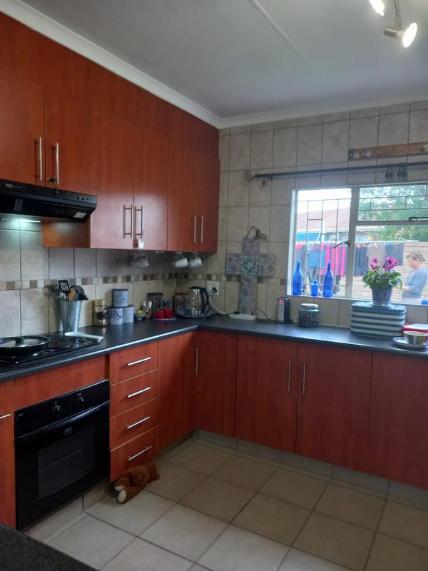 3 Bedroom Property for Sale in Songloed North West